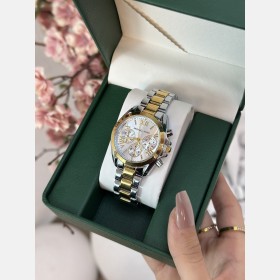 ساعة Michael Kors بتصميم كرونو معدني