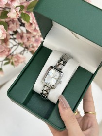 ساعة Michael Kors مستطيلة