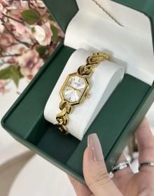 ساعة GUCCI نسائية بإطار سداسي